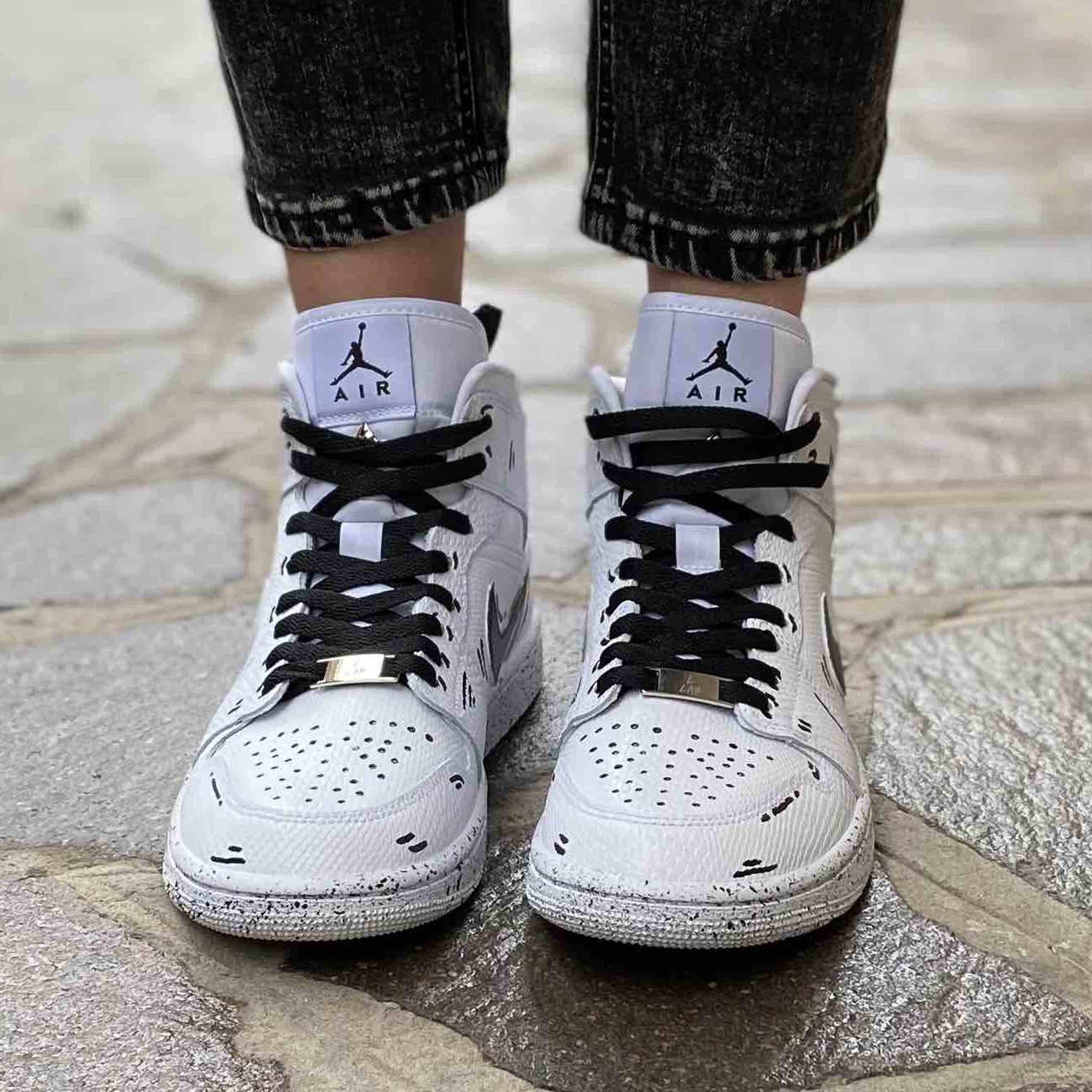 Nike Jordan 1 Custom Swoosh Effetto Goccia e Cartoon Nero - Motorbike