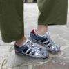 Adidas Superstar Personalizzate Cartoon Dipinte A Mano Grigio e Rosso con Sporcatura Vintage