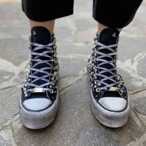 Converse All Star Personalizzate Platform Nere con Borchie, Perle, Strass e Sporcatura Vintage