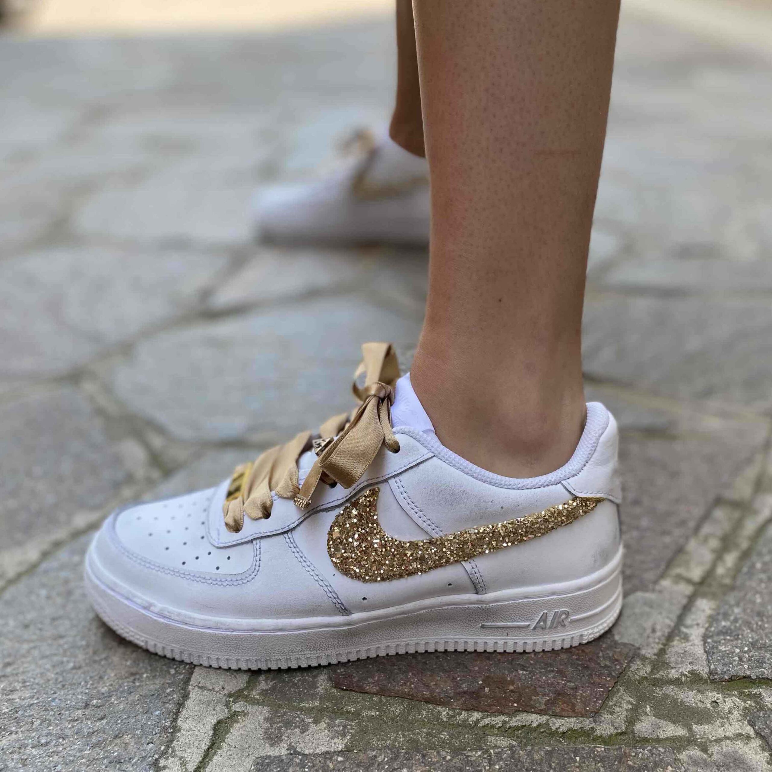 Nike Air Force One Custom Sporcatura Vintage Swoosh Carta Cioccolatino Oro