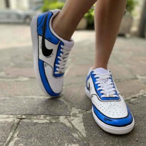 Nike Court Vision Custom Cartoon Dipinte A Mano Blu, Bianco e Nero
