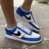 Nike Court Vision Custom Cartoon Dipinte A Mano Blu, Bianco e Nero