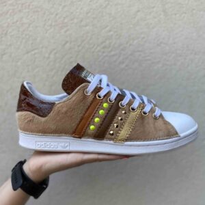 Adidas Stan Smith Personalizzate Cavallino, Inserti in Cocco Stampato e Borchie Gialle Fluo