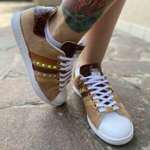 Adidas Stan Smith Personalizzate Cavallino, Inserti in Cocco Stampato e Borchie Gialle Fluo