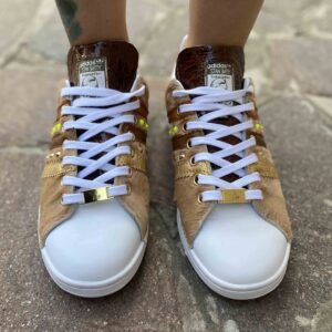 Adidas Stan Smith Personalizzate Cavallino, Inserti in Cocco Stampato e Borchie Gialle Fluo