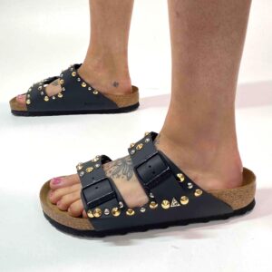 Birkenstock Arizona Personalizzate Base Nera Borchie a Cono Basso Oro e Argento