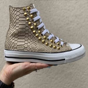 Converse All Star Personalizzate Squamato Beige, linguetta Ciniglia, Borchie a Cono Basso e Occhielli Oro