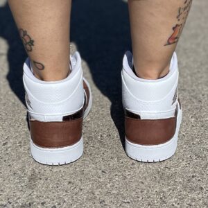 Nike Jordan 1 Custom Cucita e Dipinta a Mano Color Terra Swoosh Rovesciato Squamato