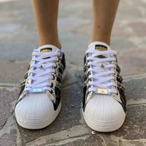 Adidas Superstar Personalizzate Camouflage Bande Specchio e Borchie a Teschio