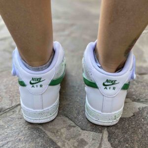 Nike Air Force One Custom Mid Dipinte a mano Swoosh e Sporcatura Verde