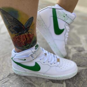 Nike Air Force One Custom Mid Dipinte a mano Swoosh e Sporcatura Verde