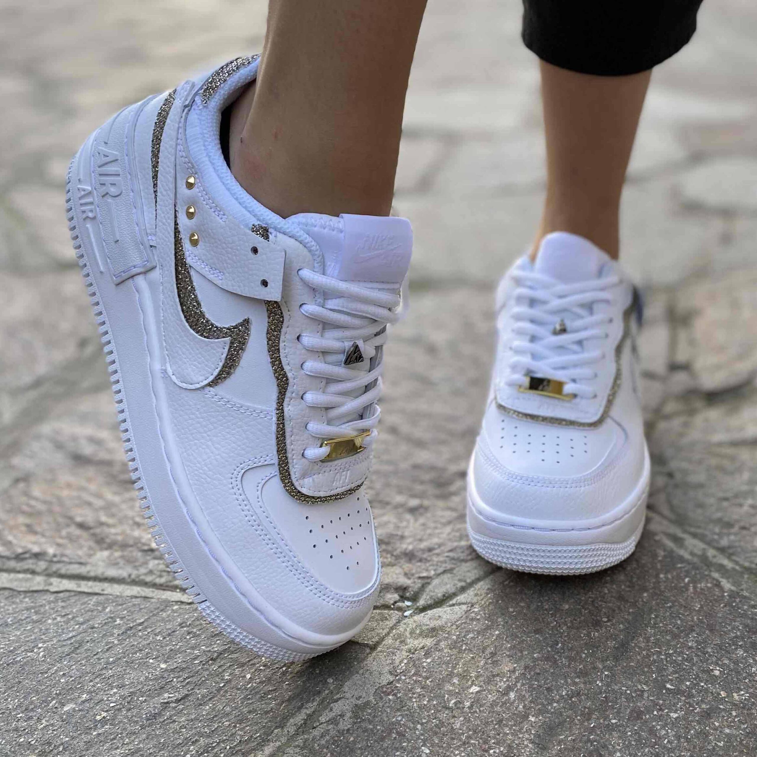 Nike Air Force 1 Shadow Custom Doppio Swoosh Lurex Oro Cucito A Mano