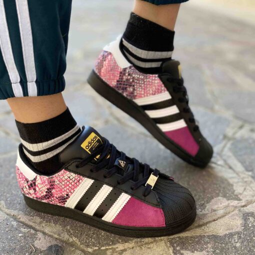 Adidas Superstar Core Black Personalizzate Inserti Squamato e Tessuto Scamosciato Fucsia