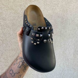 Birkenstock Boston Personalizzate Pelle Naturale Black Borchie a Piramide e Teschio