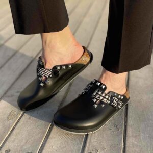 Birkenstock Boston Personalizzate Pelle Naturale Black Uncinetto Scozzese e Borchie a Piramide