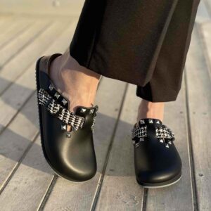 Birkenstock Boston Personalizzate Pelle Naturale Black Uncinetto Scozzese e Borchie a Piramide