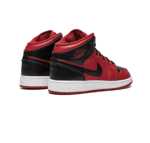 Air Jordan 1 Mid Reverse Bred