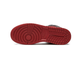 Air Jordan 1 Mid Reverse Bred