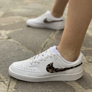 Nike Court Vision Low Custom con Swoosh Leo