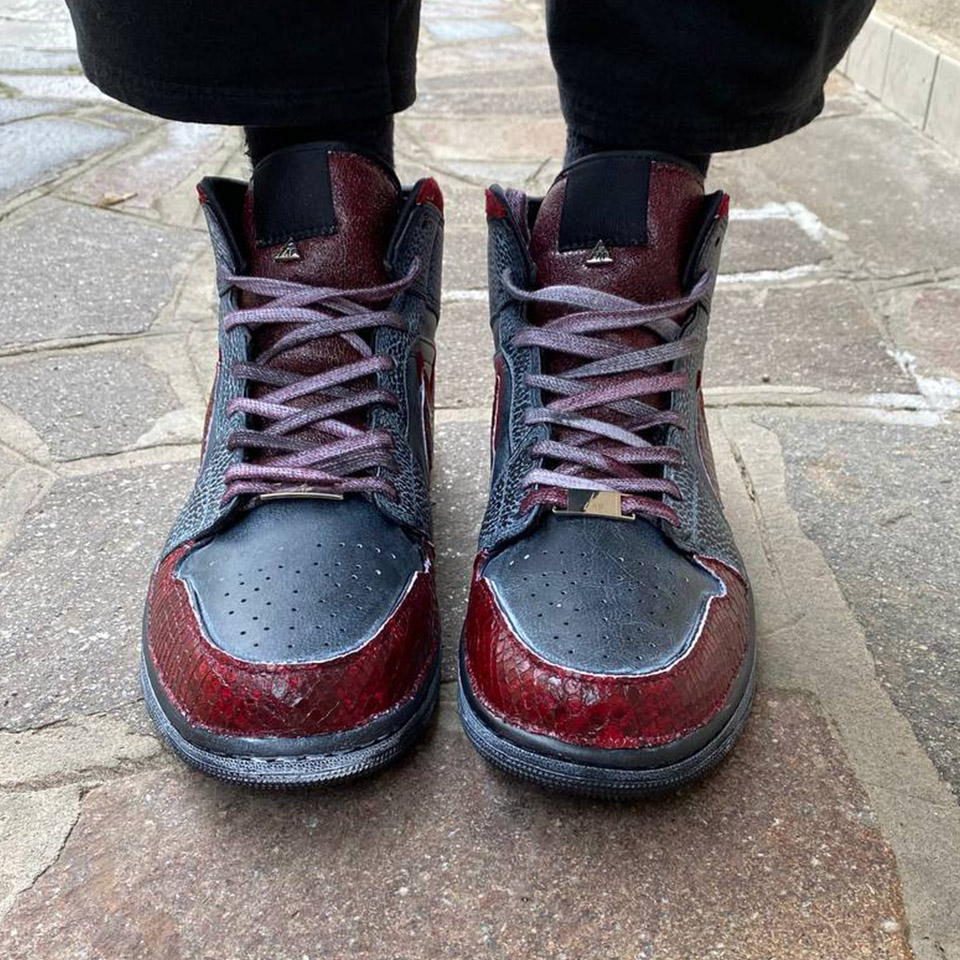 Nike Jordan 1 Custom Delavè Doppio Swoosh e Inserti Squamato Bordeaux