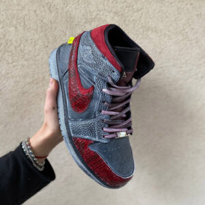 Nike Jordan 1 Custom Delavè Doppio Swoosh e Inserti Squamato Bordeaux