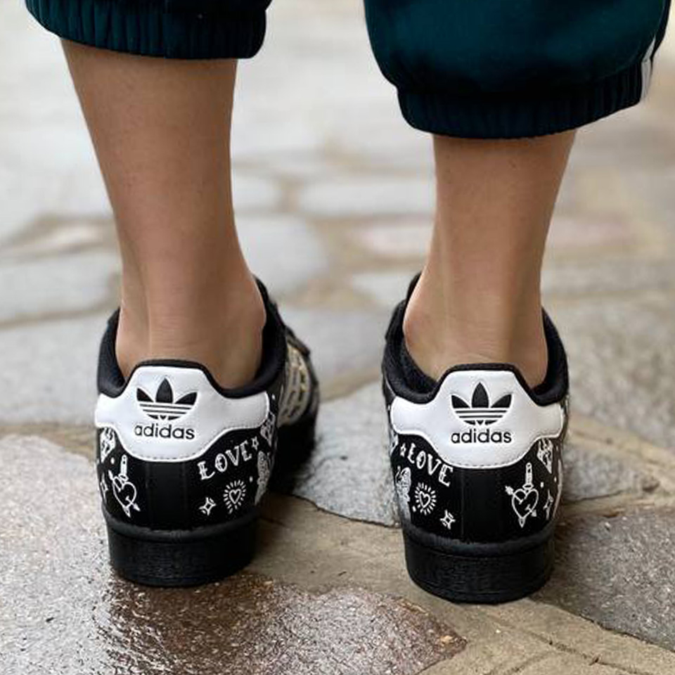 Adidas Superstar Custom Tattoo e Borchie Vol.2 LLab scarpe custom