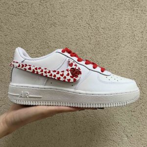 Nike Air Force 1 Custom Swoosh Intercambiabile Cuori Rossi Dipinti
