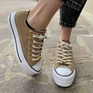 Converse All Star Personalizzate Platform Low Scamosciato Beige, Borchie Oro e Lacci Corda