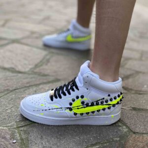 Nike Court Vision Custom Mid Borchie Lacci Neri e Swoosh Giallo Fluo