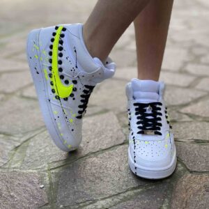 Nike Court Vision Custom Mid Borchie Lacci Neri e Swoosh Giallo Fluo