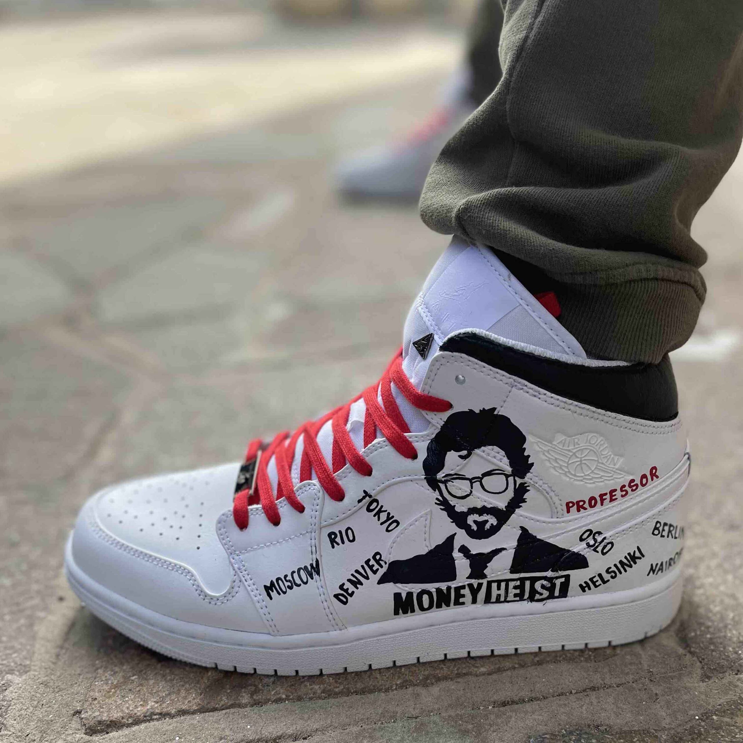 Nike Jordan 1 Custom Dipinte a Mano El Prof