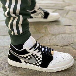 Nike Jordan 1 Custom Low Dipinta a Mano Scacchi, Doppio Swoosh, Lacci Neri