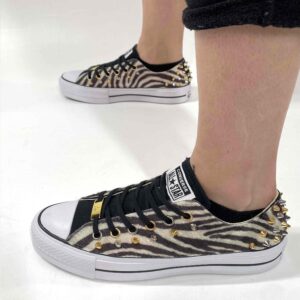 Converse All Star Personalizzate Platform Low Strisce con Borchie Nero e Oro
