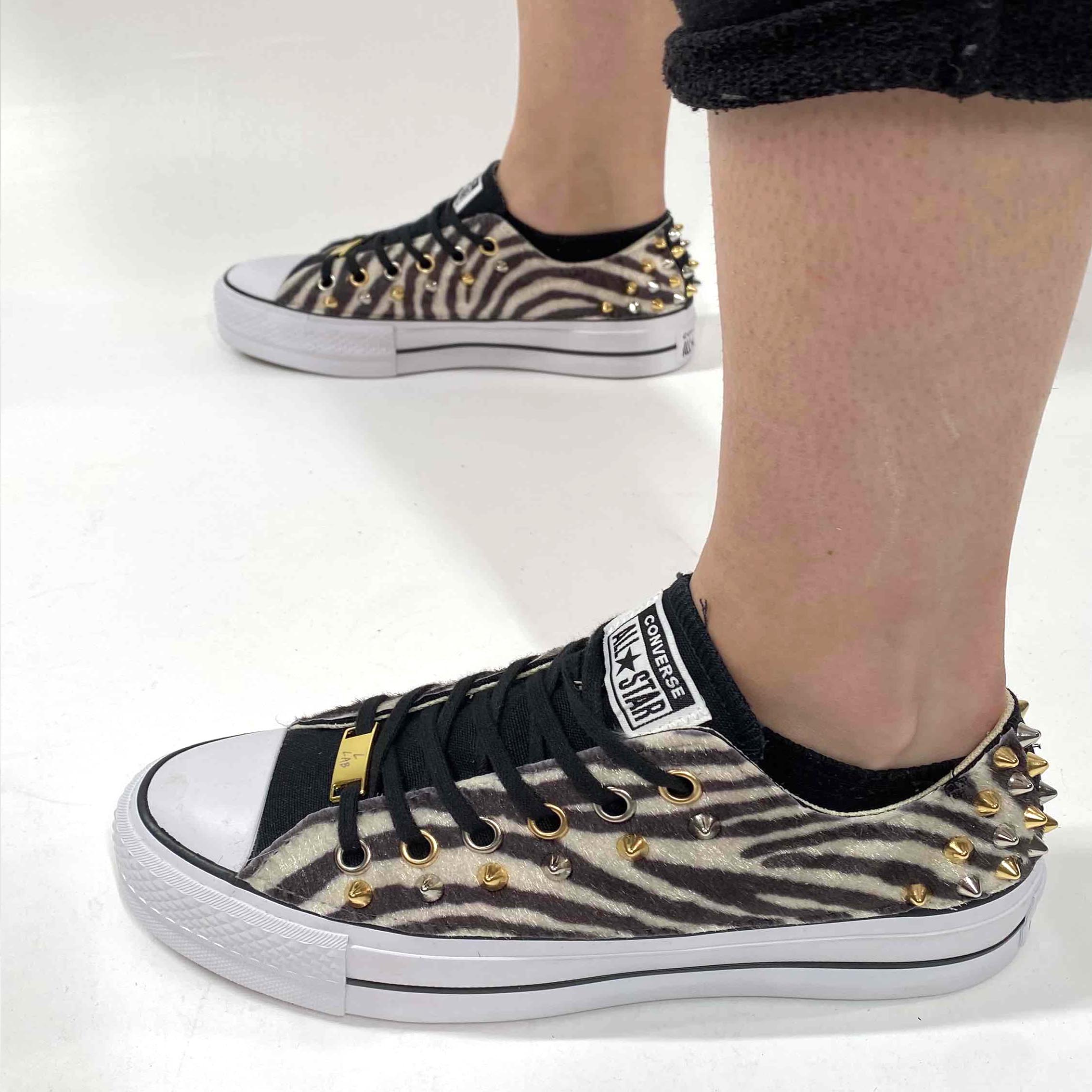 converse nere e oro