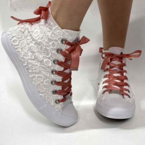 Converse All Star Personalizzate Sposa Total White Laccetti e Fiocco Rosa Antico