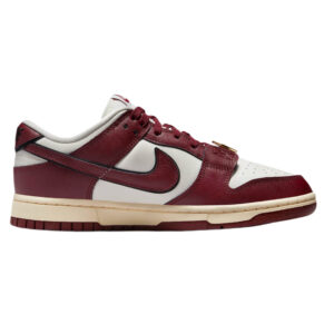 Nike Dunk Low SE - Sail / Team Red - Black - Muslin