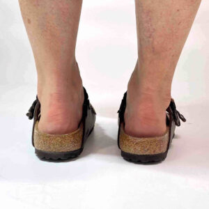 Birkenstock Arizona Personalizzate Base Marrone Passamaneria Nera e Borchie Satinate – Indiano