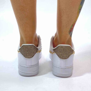 Nike Air Force 1 Custom Glitter e Borchie Oro