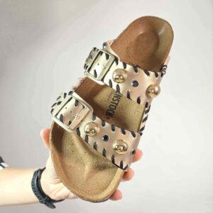 Birkenstock Arizona Personalizzate Base Oro con Passamaneria, Borchie e Strass Neri