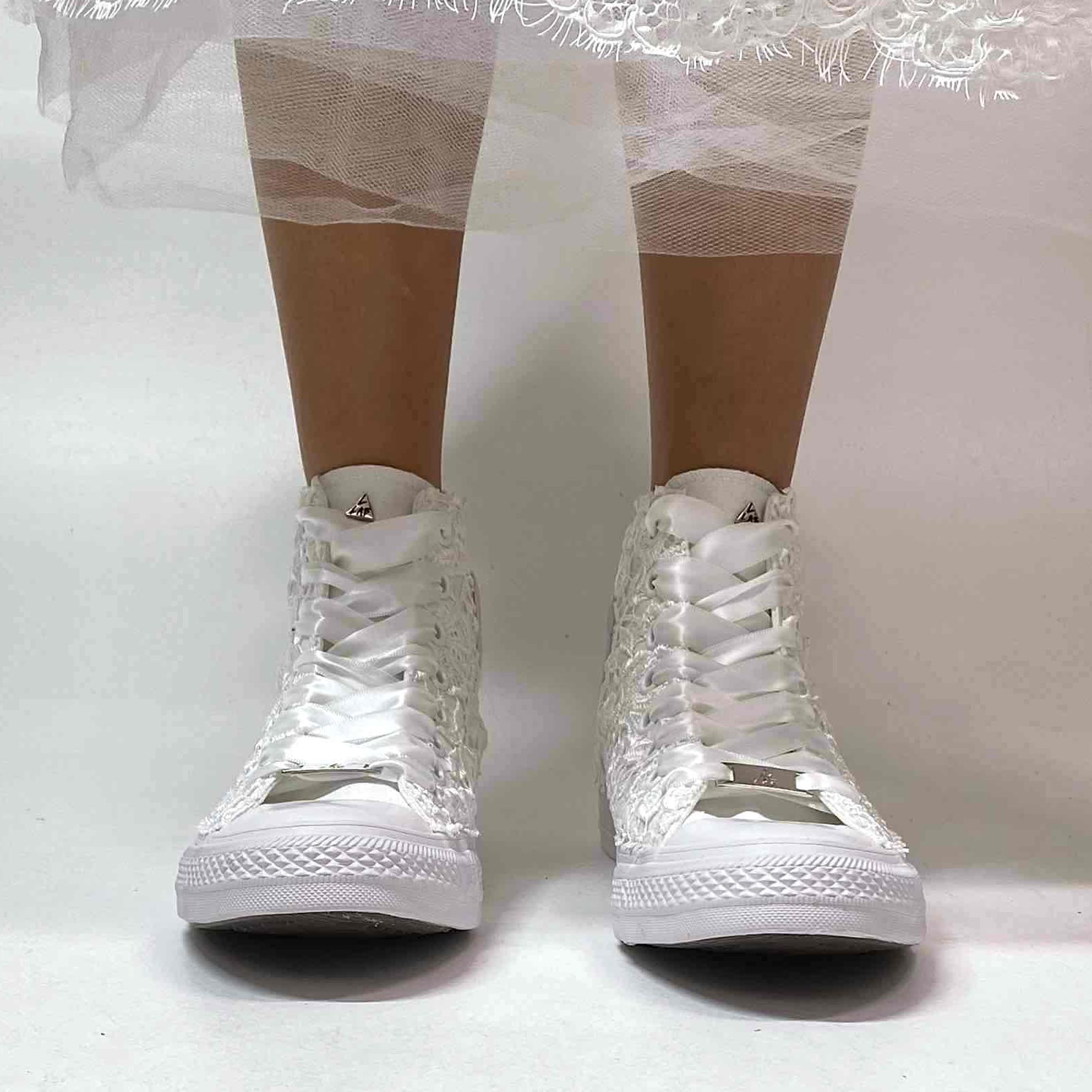 Converse All Star Personalizzate Sposa Laccetti Bianchi Raso e Macrame Con Occhielli Bianchi