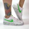 Nike Air Force 1 Custom Swoosh Verde Fluo e Sporcatura Verde Fluo e Nero