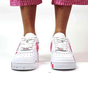 Nike Air Force One Custom Baffo Fuxia, Sporcatura Fuxia e Nera
