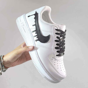 Nike Air Force One Custom Swoosh Effetto Goccia e Lacci Neri