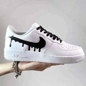 Nike Air Force One Custom Swoosh Effetto Goccia e Lacci Neri
