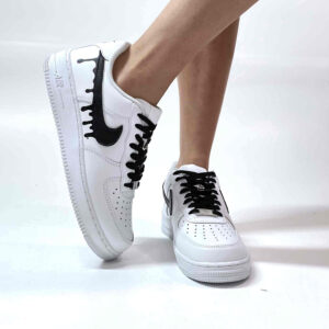 Nike Air Force One Custom Swoosh Effetto Goccia e Lacci Neri