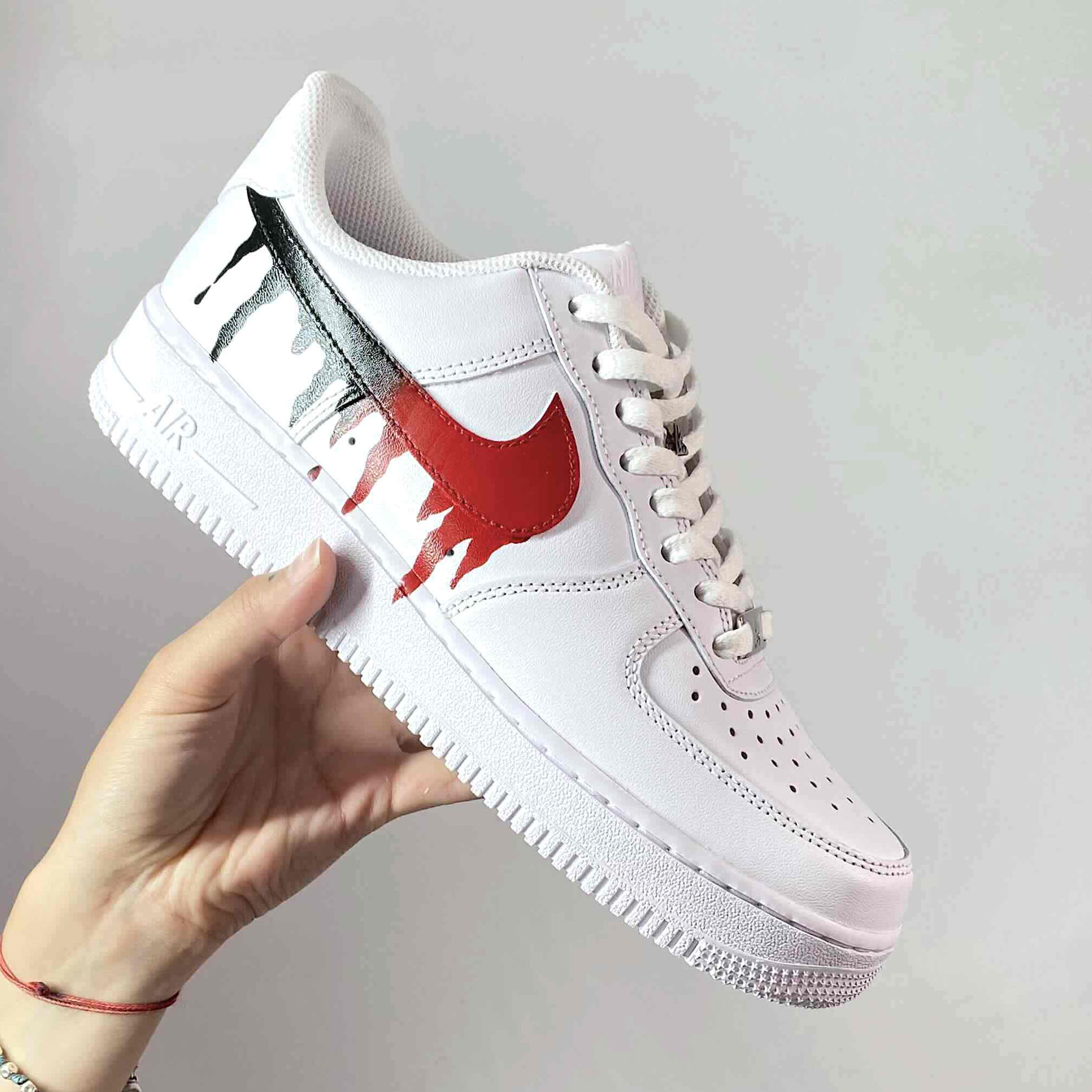 Nike Air Force One Custom Swoosh Nero e Rosso Sfumato