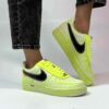 Nike Air Force One Custom Delavè Giallo Fluo e Swoosh Nero Cucito a Mano