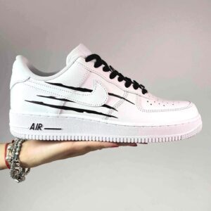 Nike Air Force One Custom Swoosh Con Graffio e Lacci Neri