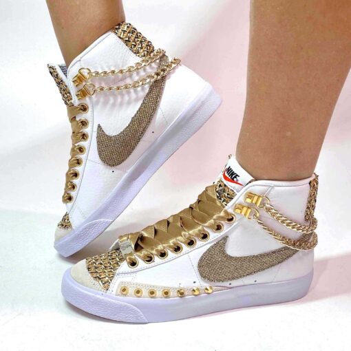 Nike Blazer Customized Swoosh Glitter, Catene e Borchie Oro, Inserti Raffia