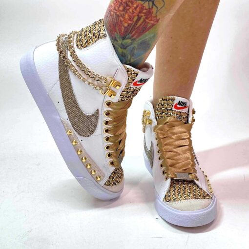 Nike Blazer Customized Swoosh Glitter, Catene e Borchie Oro, Inserti Raffia